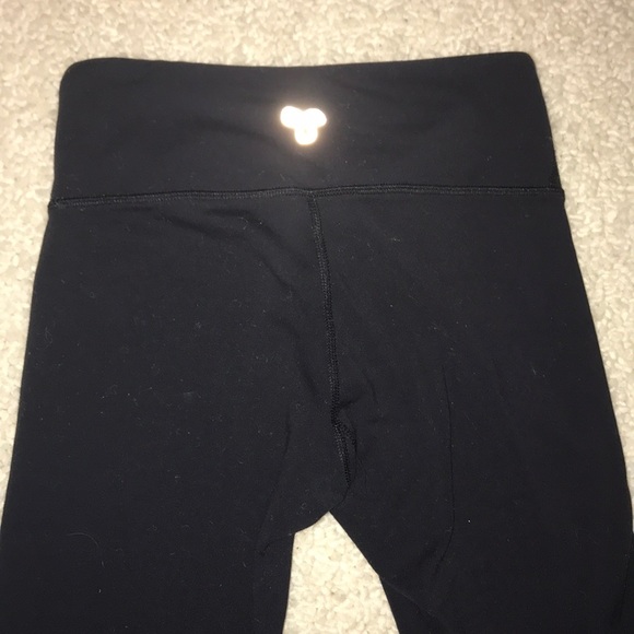 Black TNA leggings from aritzia - Picture 4 of 4